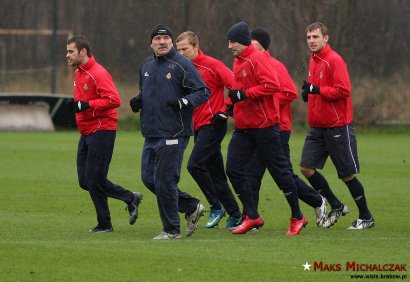 Deszczowy trening — archiwum Wisły Kraków