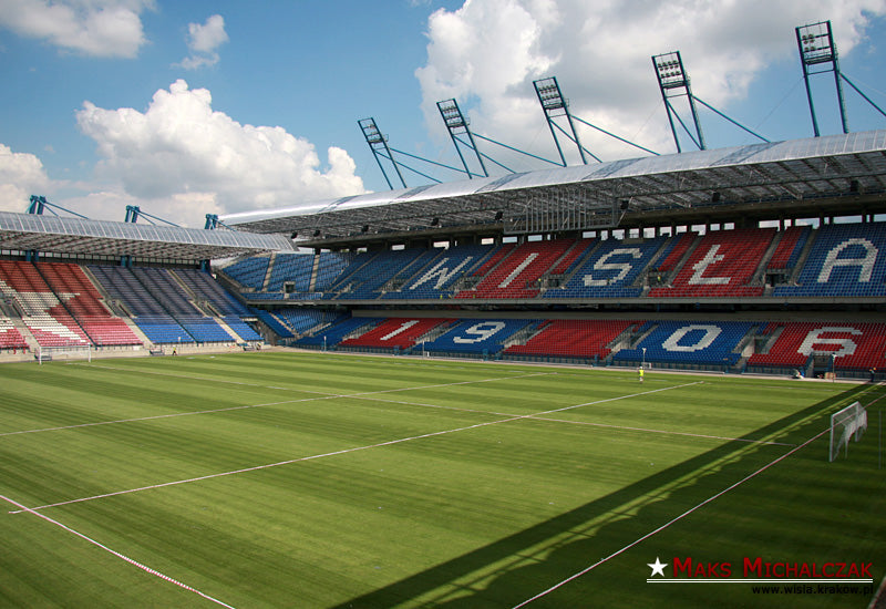 Laserowe celowniki, ścianki, dach — archiwum Wisły Kraków