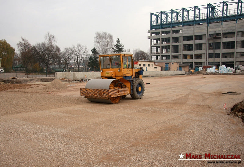 Czerwone krzesełka na zachodzie — archiwum Wisły Kraków