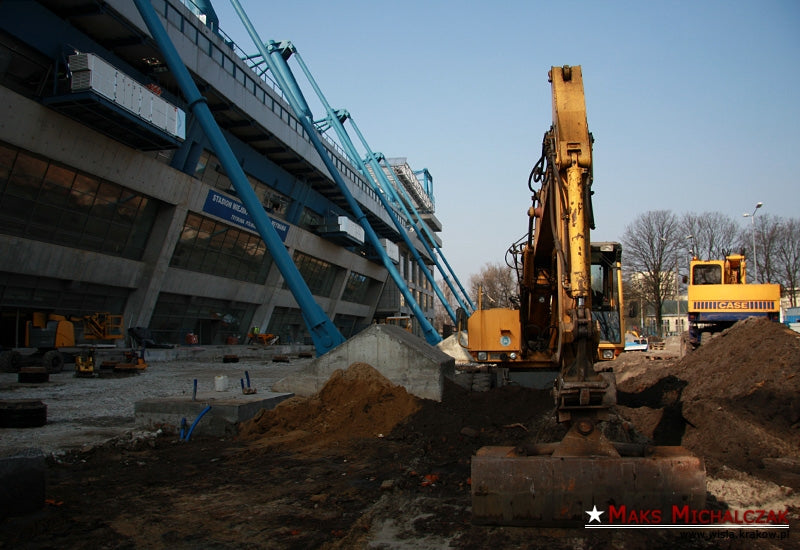 Prace przed trybuną — archiwum Wisły Kraków