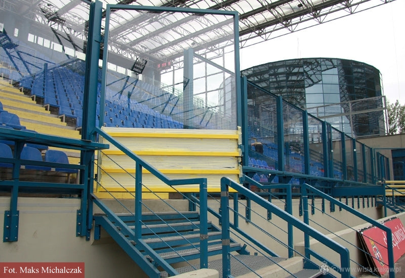 Przygotowują stadion do meczu — archiwum Wisły Kraków