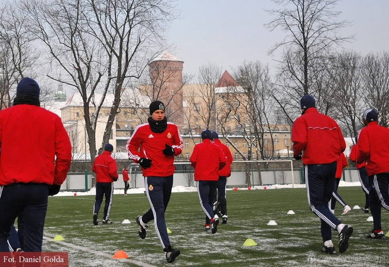 Mroźny trening pod Wawelem — archiwum Wisły Kraków
