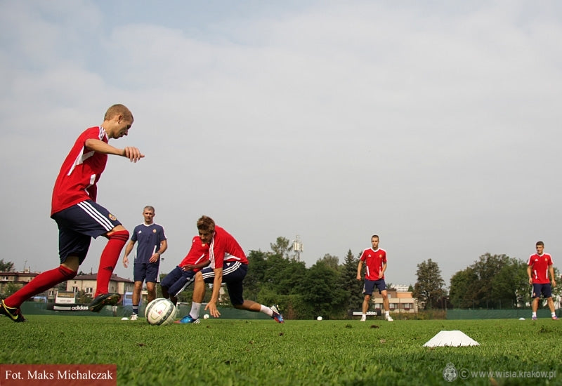 Wtorkowy trening przy R22 — archiwum Wisły Kraków