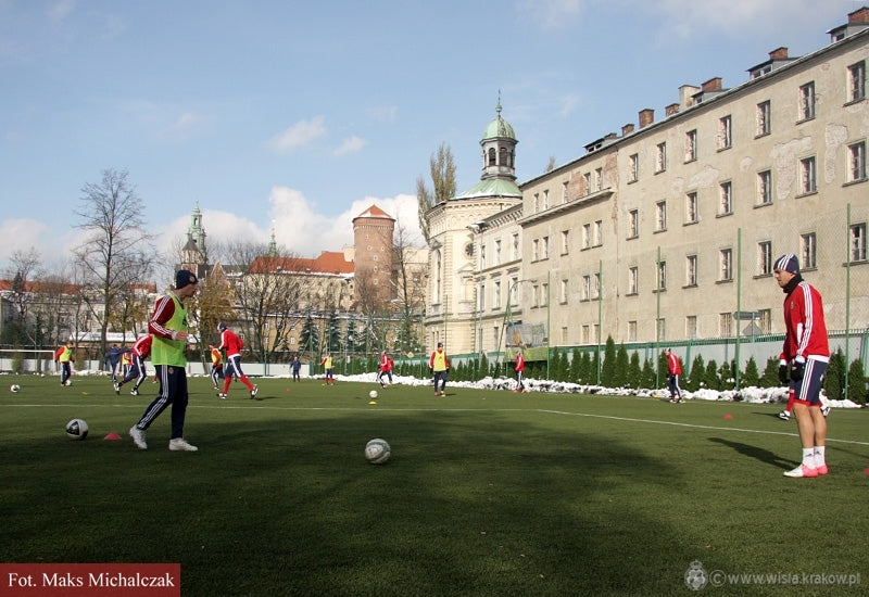 Trening z widokiem na Wawel — archiwum Wisły Kraków