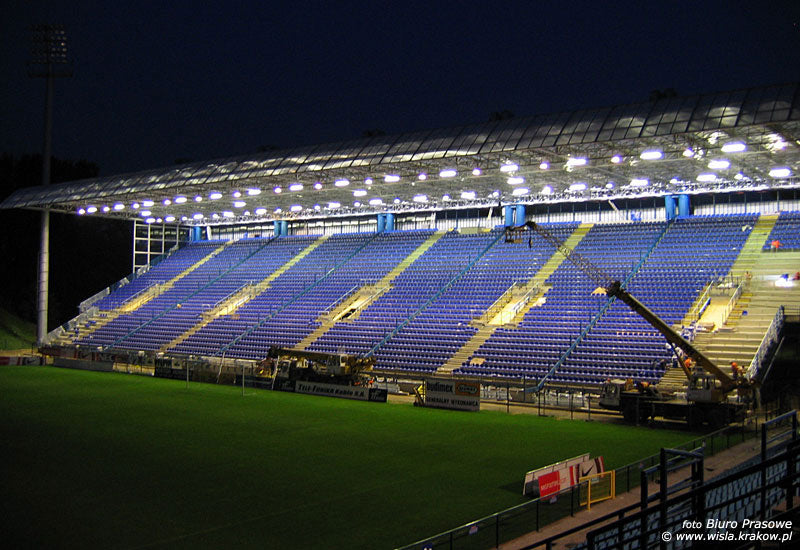 Trybuna E w nocy — archiwum Wisły Kraków