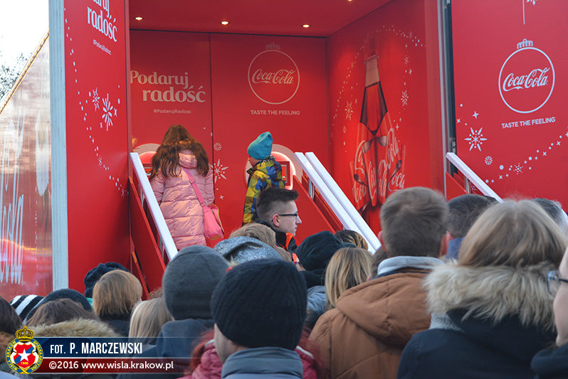 Świąteczna zabawa z Coca-Colą — archiwum Wisły Kraków