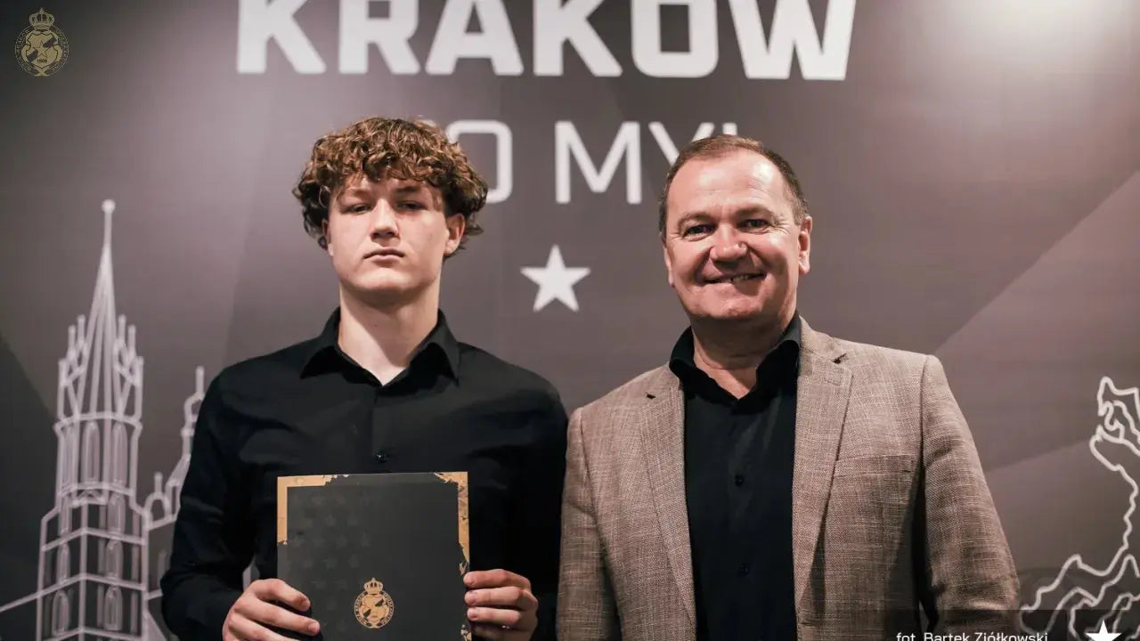 Zdjęcie: Eryk Daczewski z profesjonalnym kontraktem
