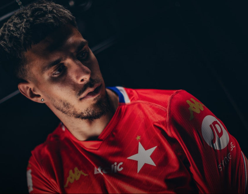 Licytacja - domowa koszulka meczowa Kappa 2025/26 z podpisami 18 zawodników - Official FanShop - TS Wisła Kraków SA