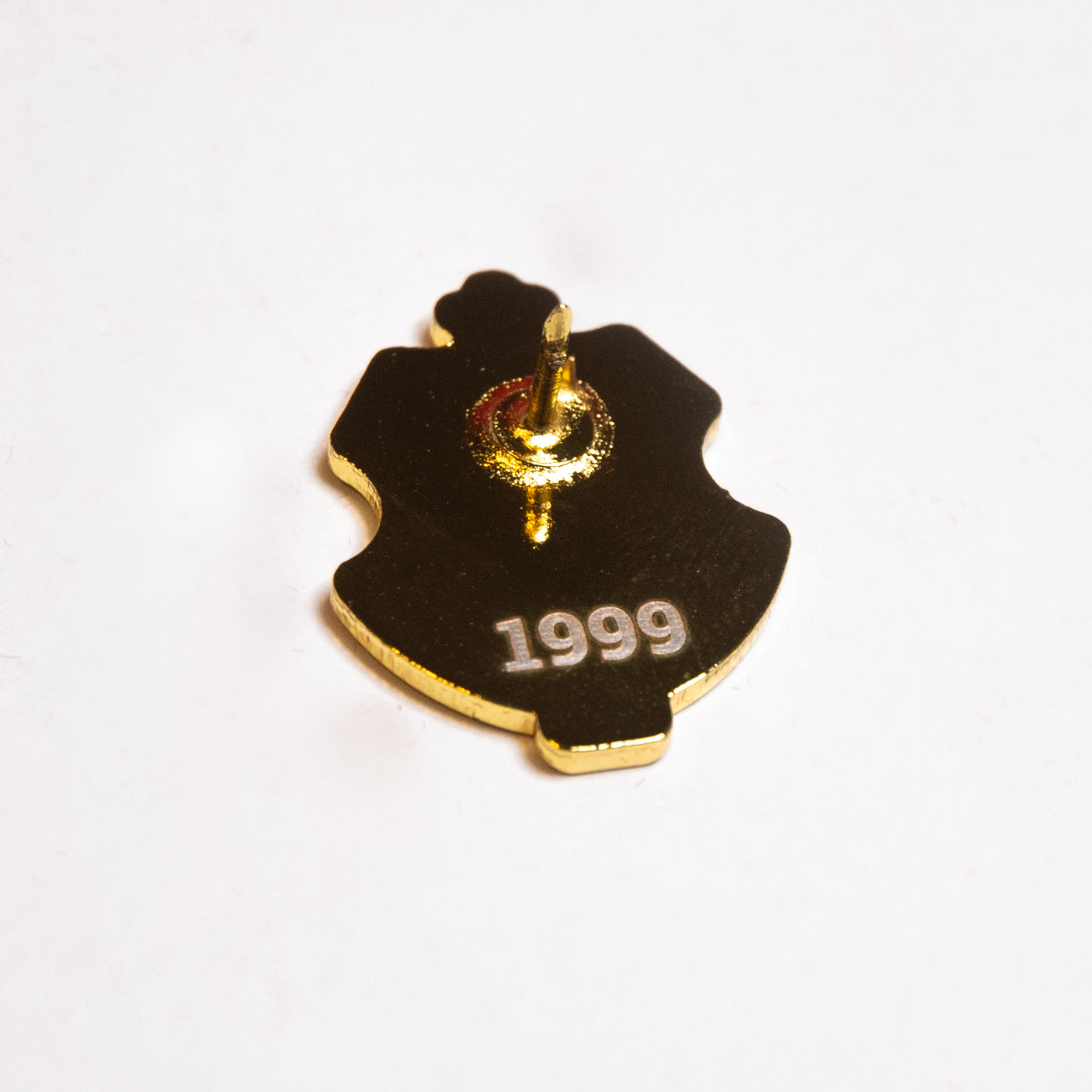 Licytacja: Odznaka Jubileuszowa z diamentem nr 1999 - TS Wisła Kraków 1906 - Przestrzeń Białej Gwiazdy