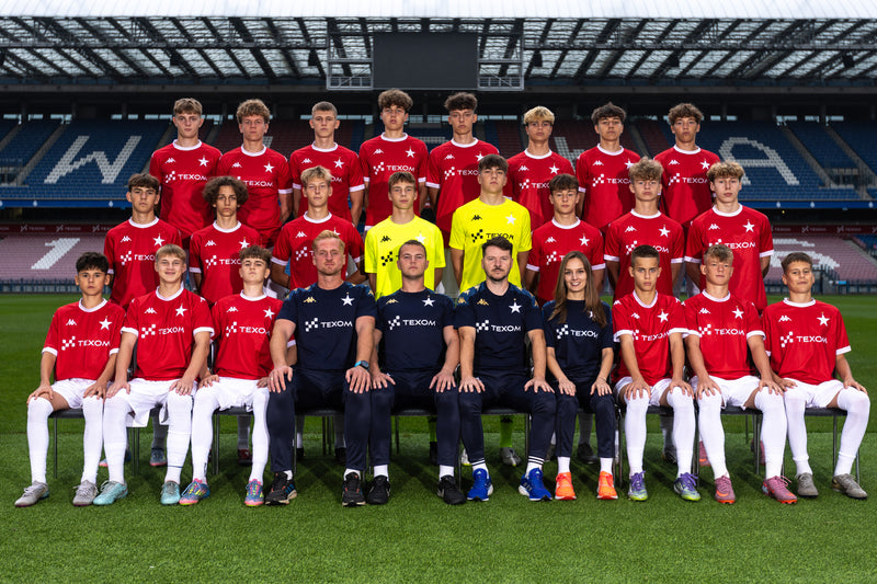 U16