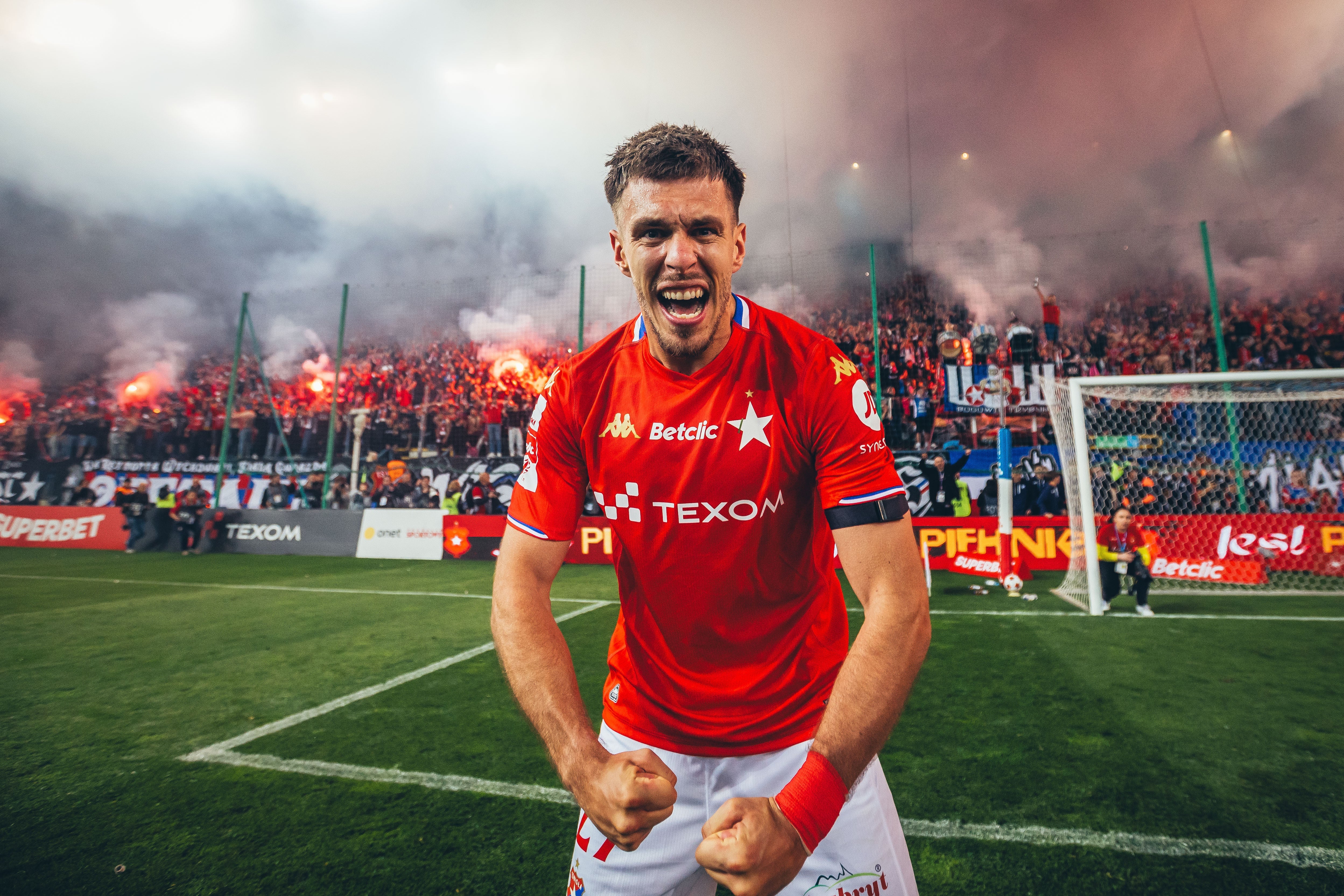 Kappa koszulka Awans 2026 - czerwona - Official FanShop - TS Wisła Kraków SA
