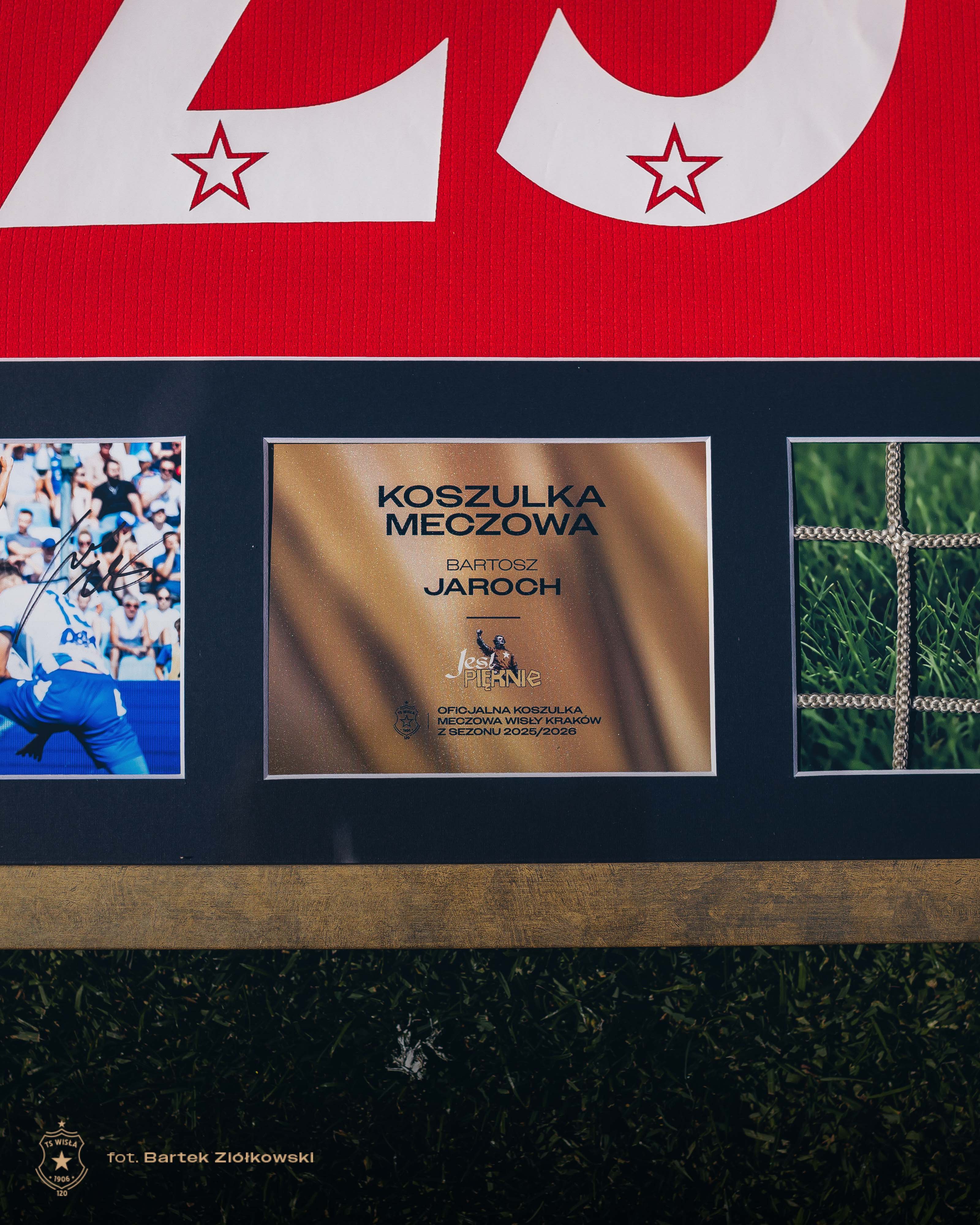 Licytacja: Rama kolekcjonerska – Bartosz Jaroch #25 | Wisła Kraków - Official FanShop - TS Wisła Kraków SA