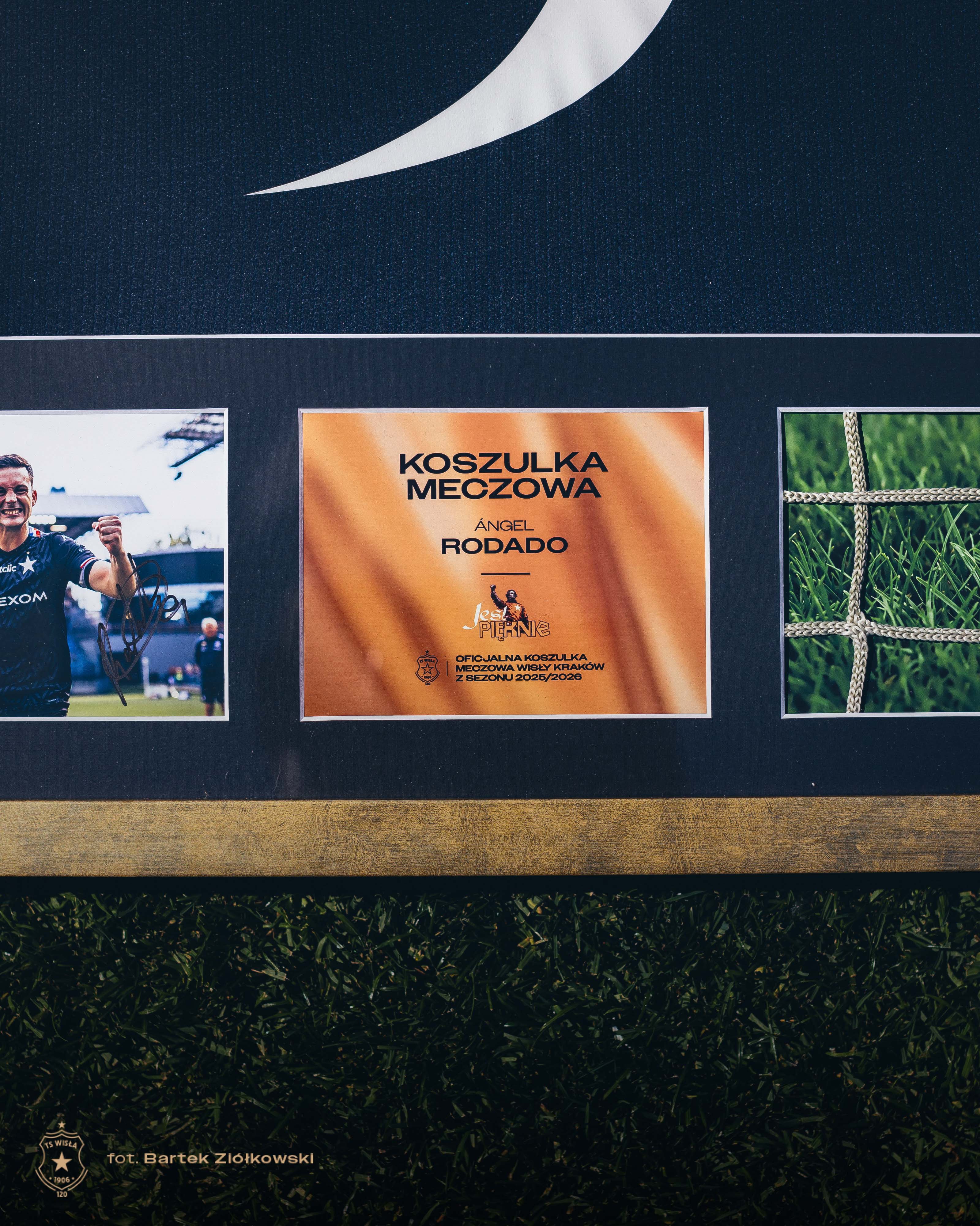 Licytacja: Rama kolekcjonerska – Ángel Rodado #9 | Wisła Kraków - Official FanShop - TS Wisła Kraków SA
