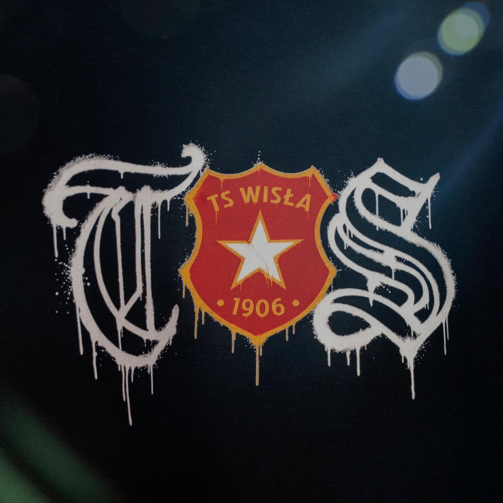 T-shirt graffiti TS - czarny - TS Wisła Kraków 1906 - Przestrzeń Białej Gwiazdy