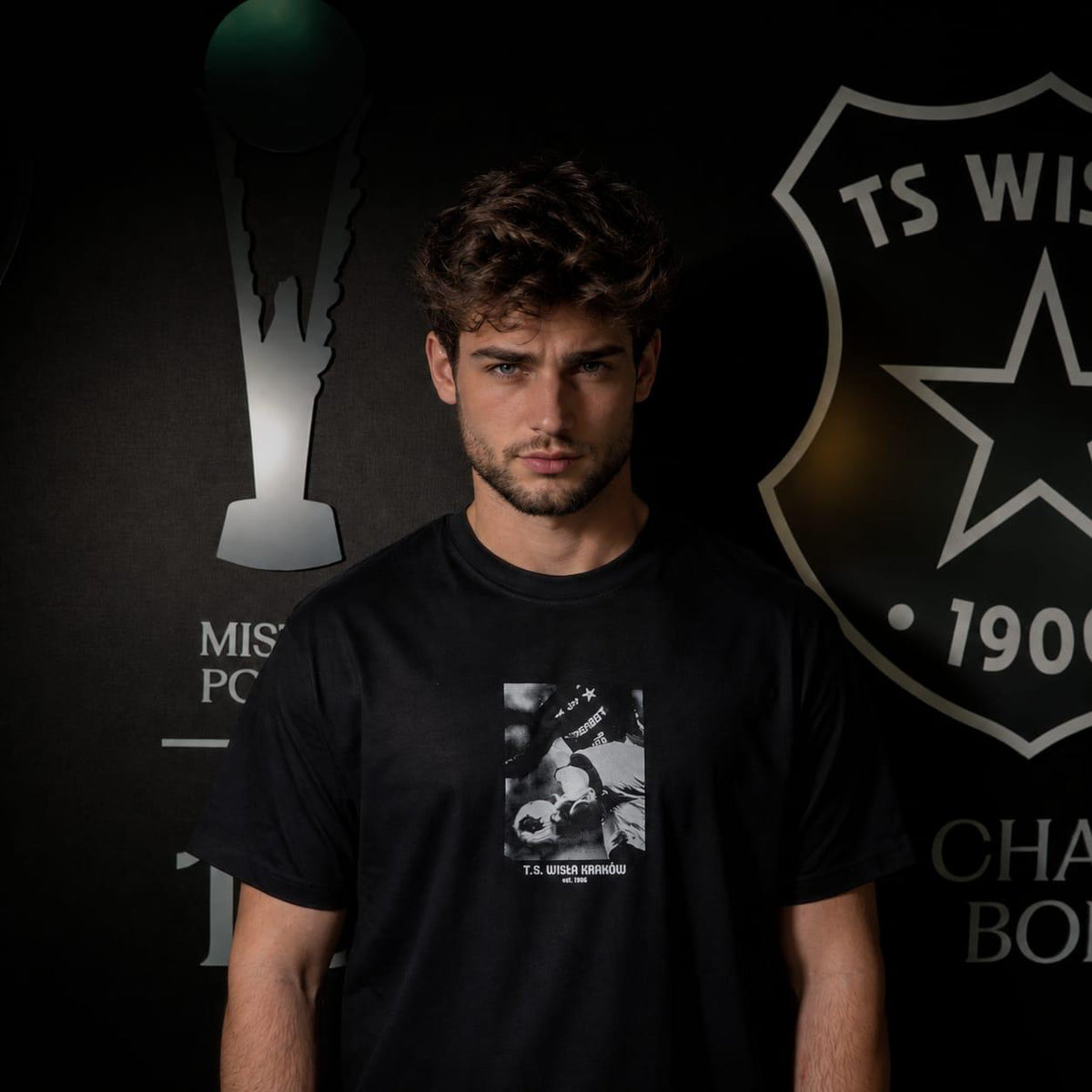 T-shirt player - czarny - TS Wisła Kraków 1906 - Przestrzeń Białej Gwiazdy