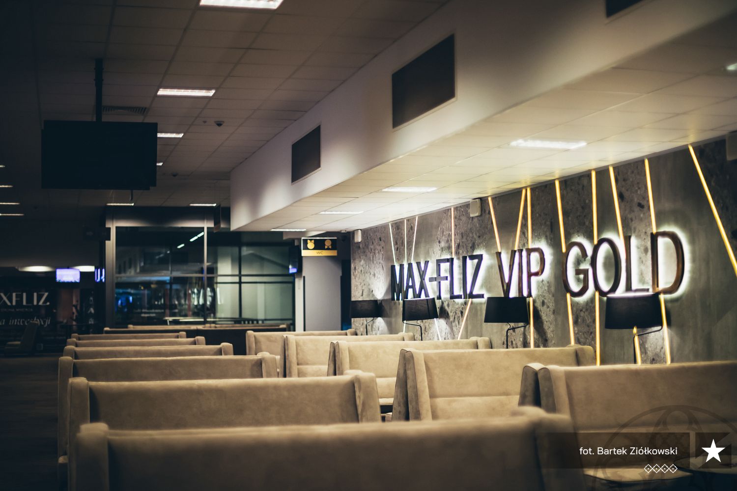 Business + 2 Maxfliz VIP Gold passes 20,500 PLN net